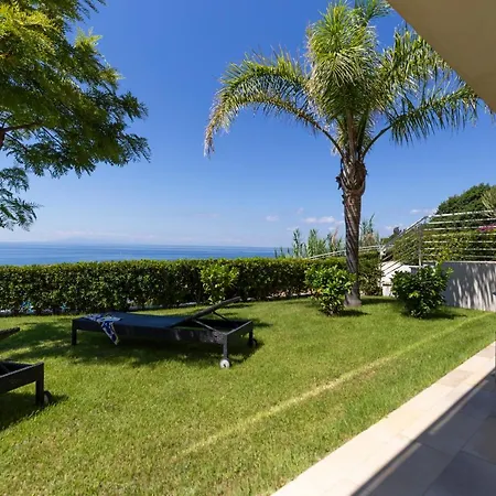 度假村 蓝湾假日酒店 4*