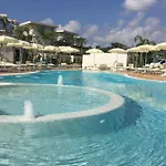 Resort Blue Bay 4*