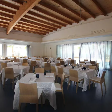 Курортный комплекс Blue Bay 4*