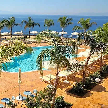 Blue Bay منتجع