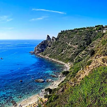 منتجع Blue Bay