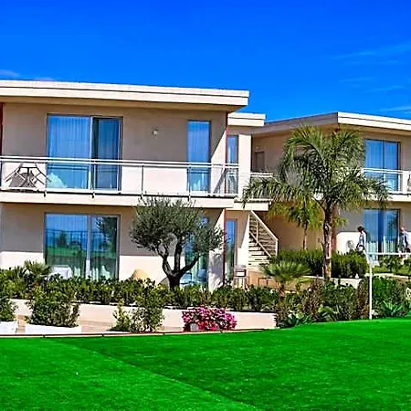 منتجع Blue Bay 4*