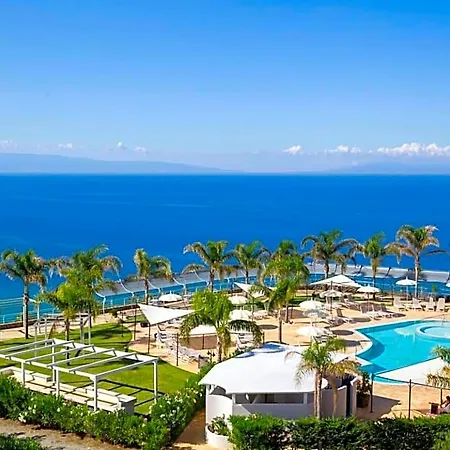 منتجع Blue Bay 4*