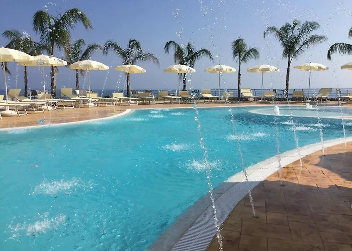 אתר נופש Blue Bay קאפו ואטיצ'אנו